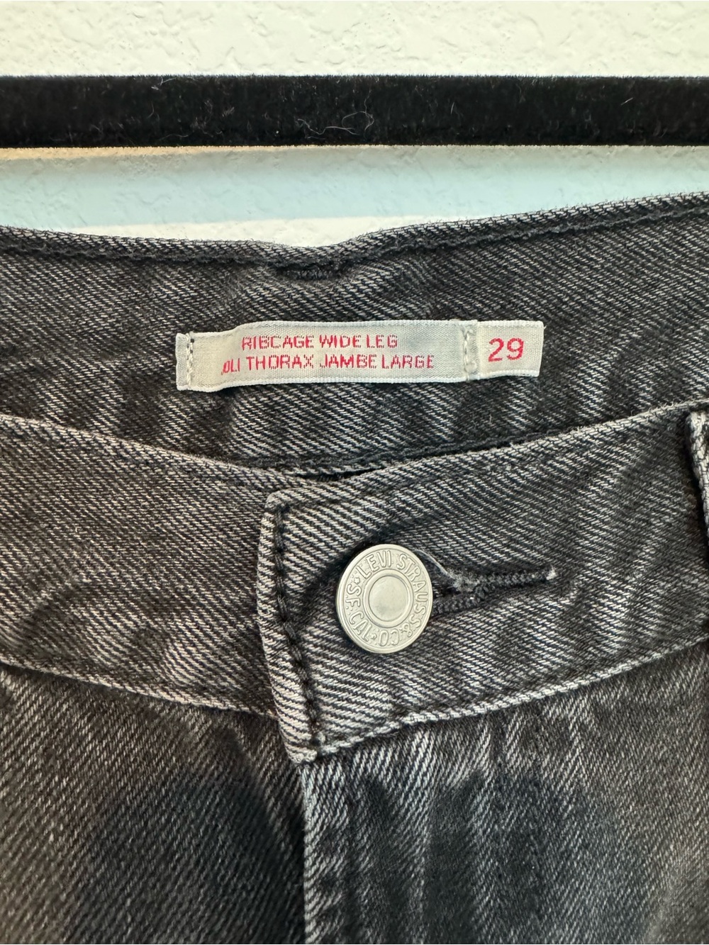 Levi's Premium Black Ribcage Wide Leg High Waist Denim Jeans - Picture 4 of 9